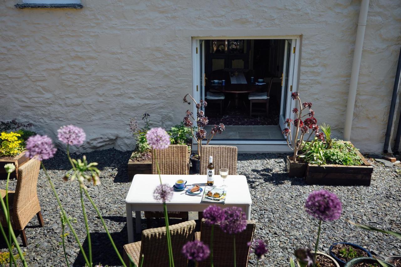 Penrhiw Farm B & B Goodwick Eksteriør bilde